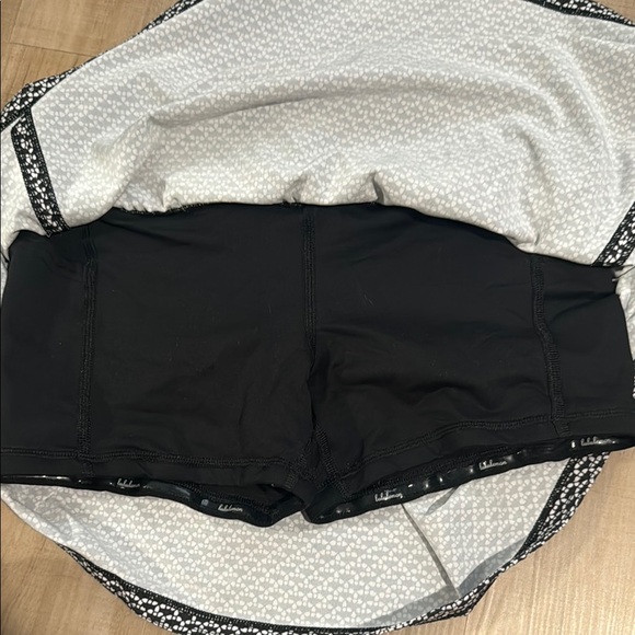 lululemon athletica Black and White Skirt - Picture 6 of 7